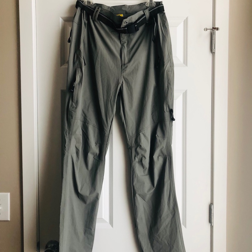 Men’s lightweight hiking pants